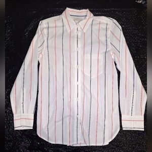 A J.Crew ladies long sleeve button-down shirt in a size 0. Great shape